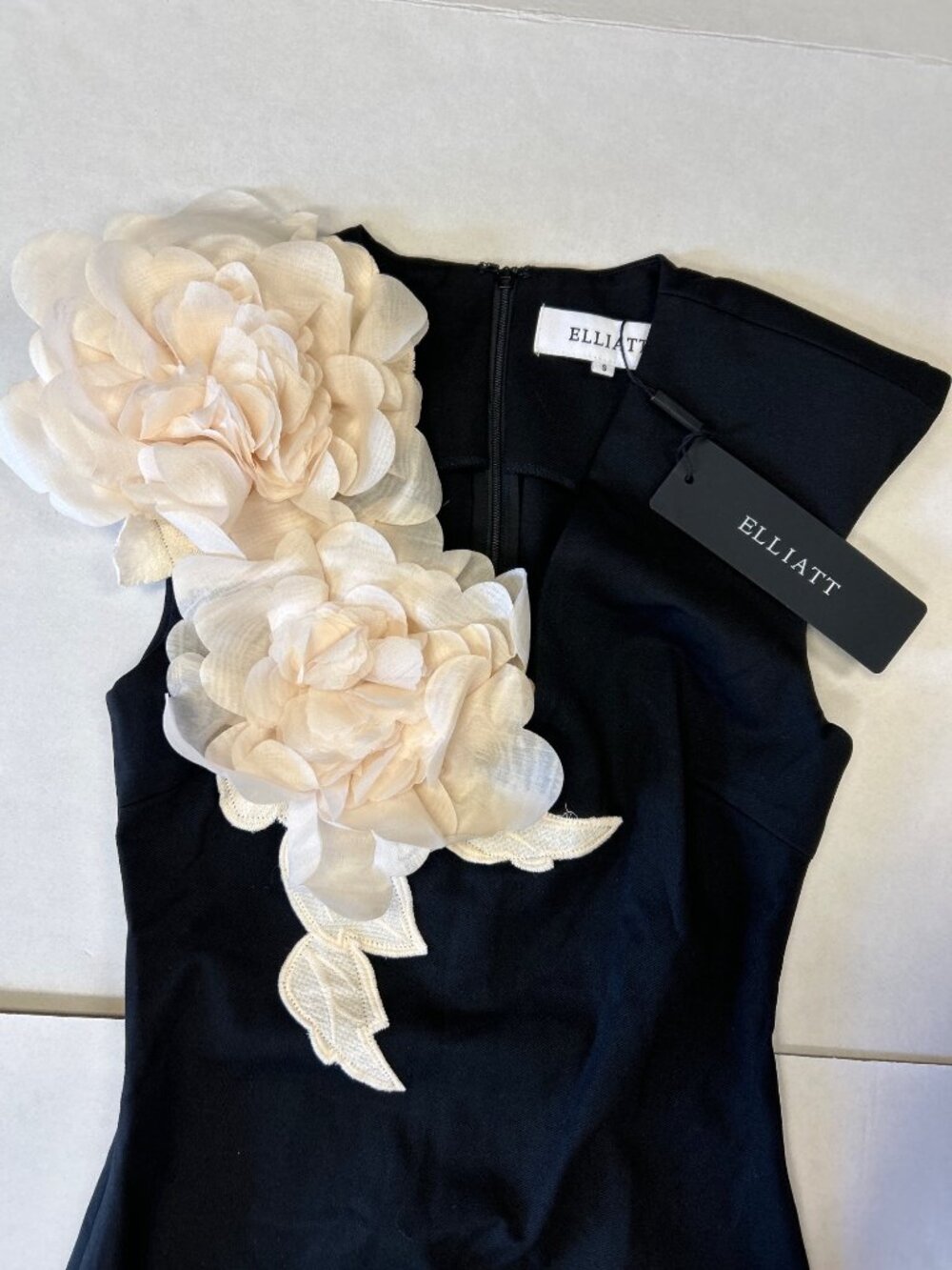 ELLIATT Zahara Gown Black Size Small NWT - Picture 6 of 12